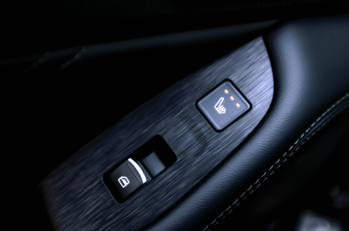 严冬守卫者 2.4t长城炮高寒版正式上市 售价12.88万元起