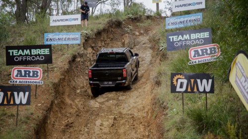 海外销量同比劲增43.2% 中国皮卡出口第一 长城炮全球化布局再提速