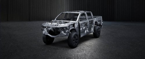 无惧冰封 全域征服：2026款越野炮上演冬日实力秀